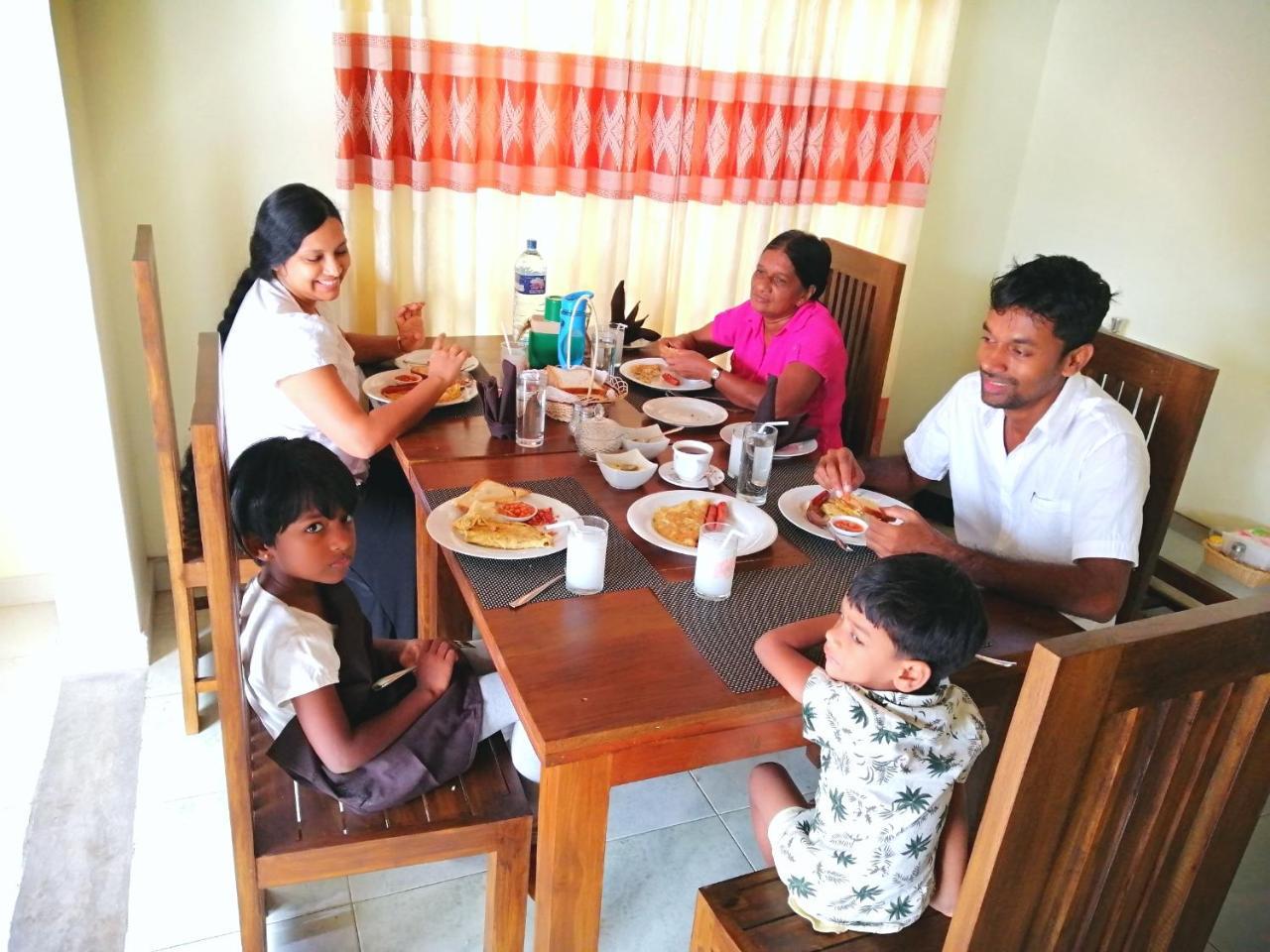 Mindana Residence Anuradhapura Ngoại thất bức ảnh