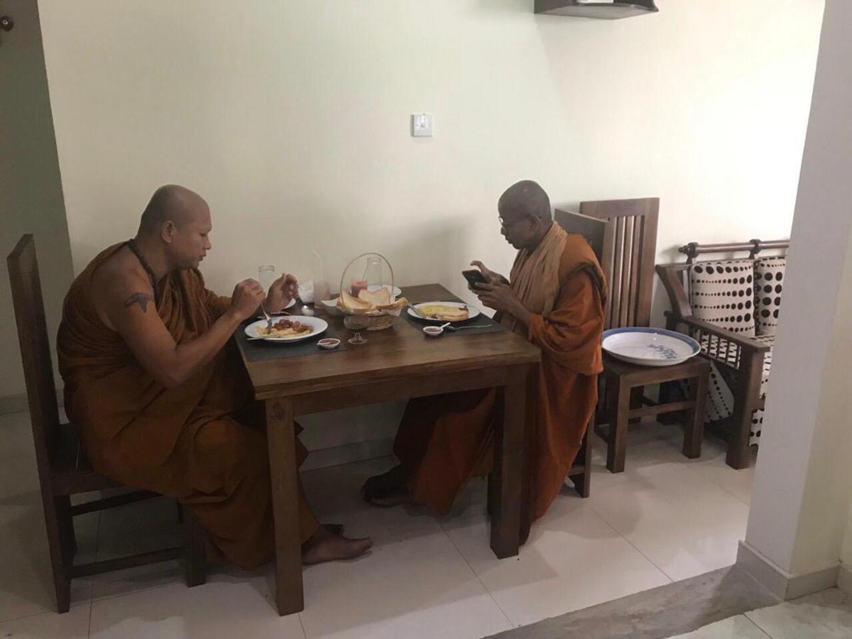 Mindana Residence Anuradhapura Ngoại thất bức ảnh